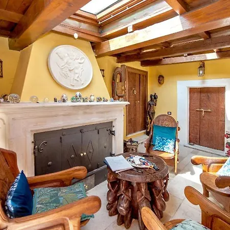 Bone Novelle Dimora Storica Palazzo Zuzi Л'Акуила