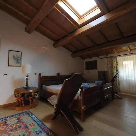 Bone Novelle Dimora Storica Palazzo Zuzi 4* Л'Акуила