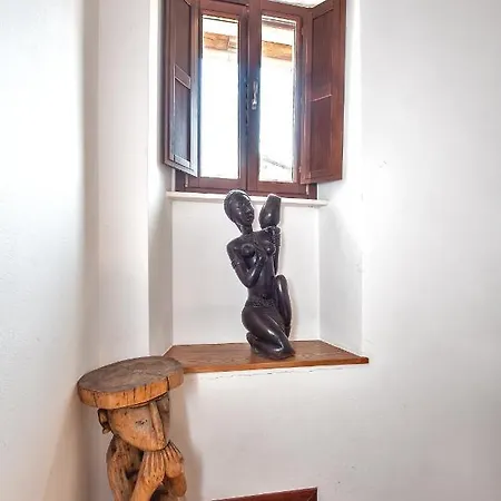 Bed & Breakfast Bone Novelle Dimora Storica Palazzo Zuzi L'Aquila