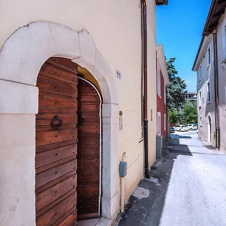 Nocleg ze śniadaniem Bone Novelle Dimora Storica Palazzo Zuzi LʼAquila