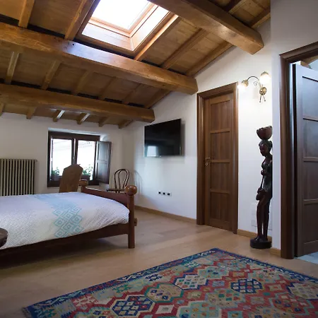 Bone Novelle Dimora Storica Palazzo Zuzi LʼAquila