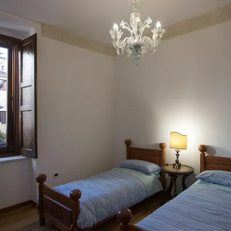 Bone Novelle Dimora Storica Palazzo Zuzi Nocleg ze śniadaniem