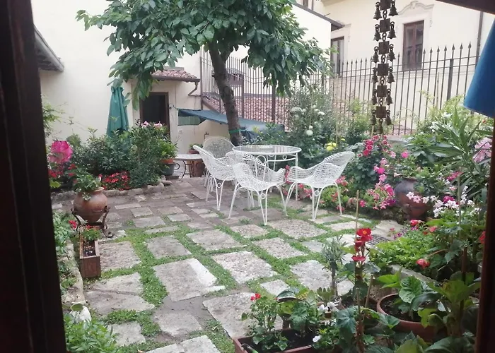 Bone Novelle Dimora Storica Palazzo Zuzi Bed & Breakfast