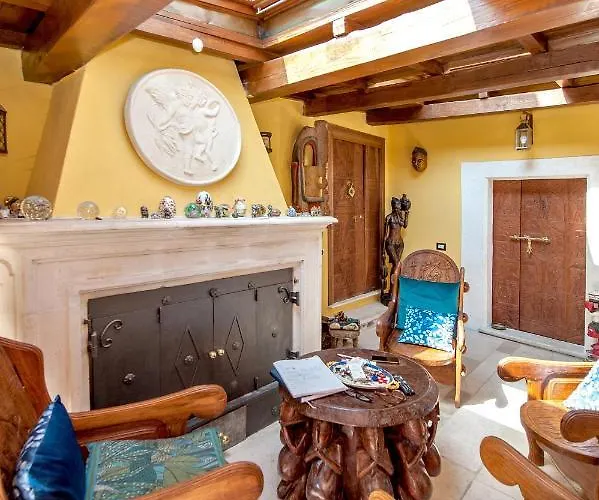 Bone Novelle Dimora Storica Palazzo Zuzi 라킬라