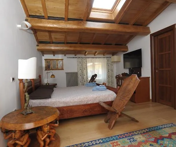 Bone Novelle Dimora Storica Palazzo Zuzi LʼAquila