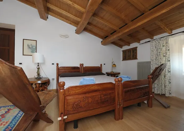 Bone Novelle Dimora Storica Palazzo Zuzi B&B 라킬라