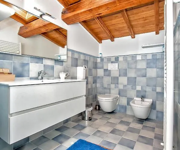 Bed & Breakfast Bone Novelle Dimora Storica Palazzo Zuzi LʼAquila