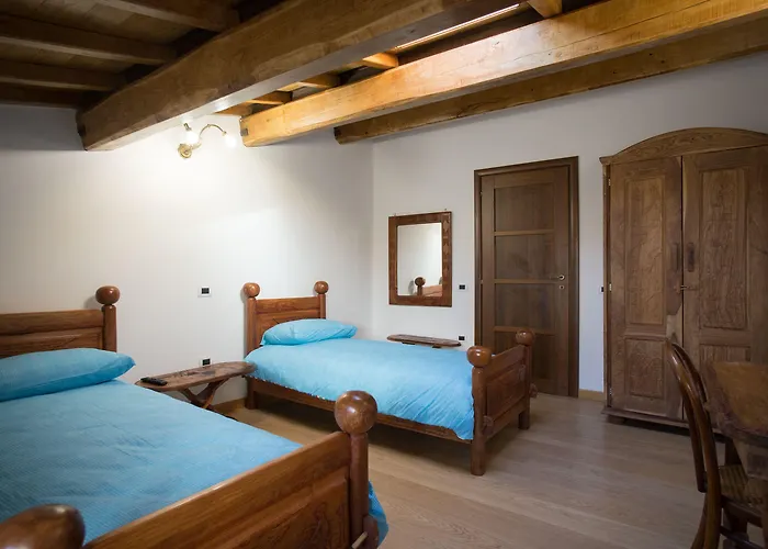 Bone Novelle Dimora Storica Palazzo Zuzi 4*