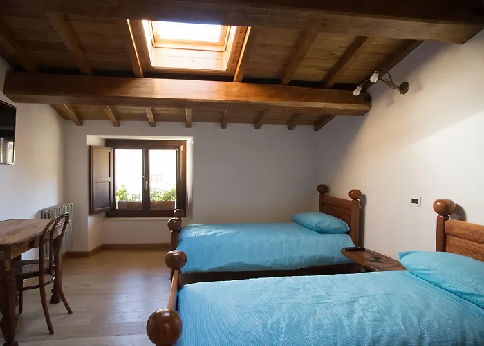 Bone Novelle Dimora Storica Palazzo Zuzi Bed & Breakfast LʼAquila