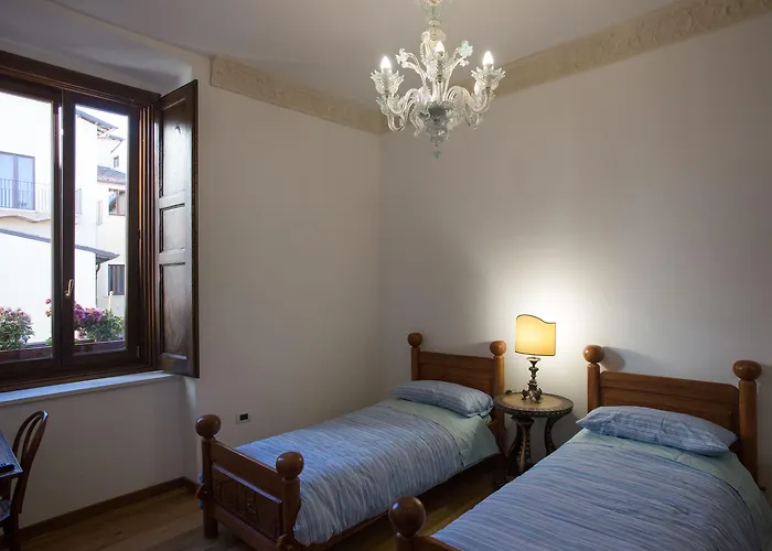 Bone Novelle Dimora Storica Palazzo Zuzi Bed & Breakfast