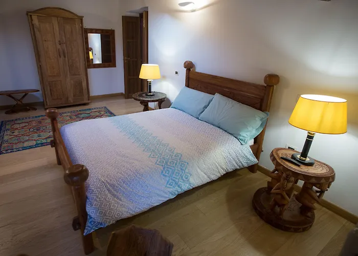 Bed & Breakfast Bone Novelle Dimora Storica Palazzo Zuzi 4*