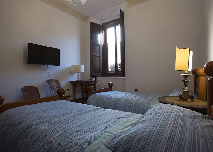 Bone Novelle Dimora Storica Palazzo Zuzi LʼAquila