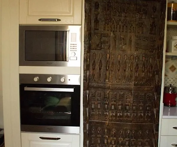 Bone Novelle Dimora Storica Palazzo Zuzi Bed & Breakfast