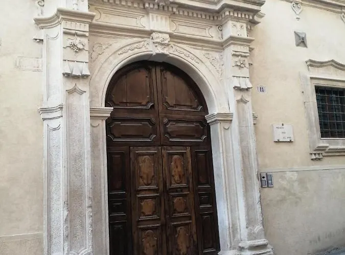 Bone Novelle Dimora Storica Palazzo Zuzi LʼAquila