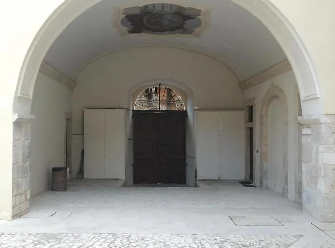 Bone Novelle Dimora Storica Palazzo Zuzi Bed & Breakfast